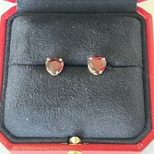 Heart shaped Garnet stud earrings in 14k gold
